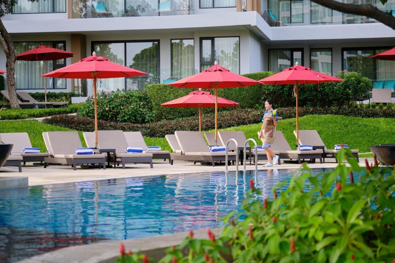 Amari Pattaya Hotel Ngoại thất bức ảnh The swimming pool at the hotel