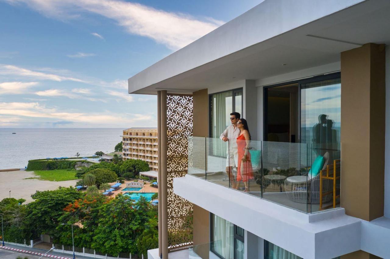Amari Pattaya Hotel Ngoại thất bức ảnh The Bayview Suites