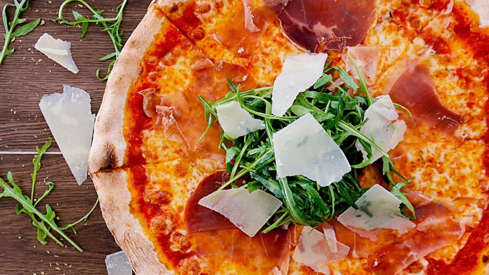 Amari Pattaya Hotel Ngoại thất bức ảnh Parmigiano-Reggiano on a pizza